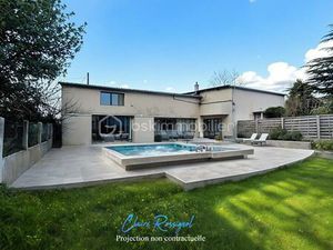 Maison de 500 m² à Chateau-Renault