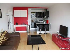 T2 47m² meublé lumineux balcon vue dégagée sur jardin exposé Sud Ouest bien équipé proche 