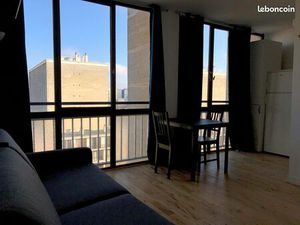 Studio calme et bien agencé