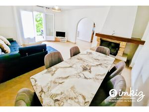 Maison familiale 6 pièces  3 stationnements