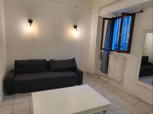 Appartement T2 meublé situé en rez-de-chaussée disponible à proximité du parc Longchamp