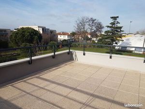 T4 de 77 m² Barrière de Paris - 1180 euros charges comprises