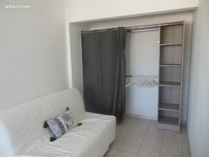 Location Studio meublé de 28m2 tout confort avec place de parking en sous-sol