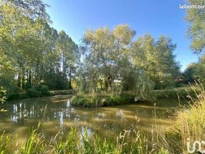 Terrain de loisirs 1 8 ha avec étangs  mobil-home et chalet