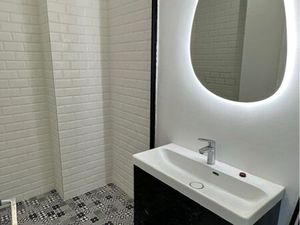 T2 45m2 renové avec balcon et parking sécurisé