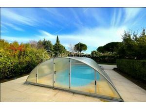 Maison traditionnelle de 140 m² à Les Arcs