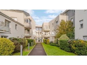 EXCLUSIVITÉ FONCIA / NANTES SAINT JACQUES: Grand Appartement T4 de 81 84 M2 danss Résidenc