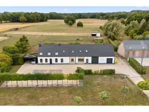 Huis te huur in Heist-Op-Den-Berg met 5 slaapkamers