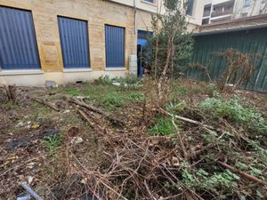 LYON4 Henon local avec jardin privatif