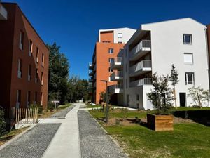 BEAU T3 DE 63 M² AVEC TERRASSE 12 M²