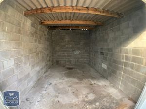 Parking à louer 12 m² - Châteauroux (36) - 35€