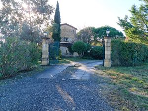Jolie maison de 225 m² avec gite  piscine chauffée et pool-house sur 4.387 m² de terrain a