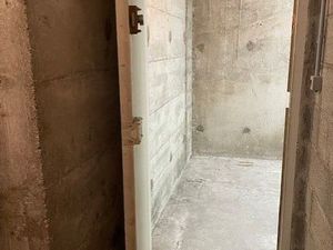 Grande cave dans résidence sécurisée