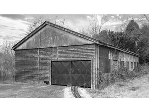 Grange  hangar  entrepôt