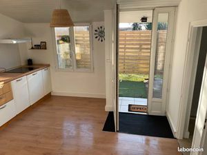 Maison en pierre rénovée 55 m² – Cour sans vis-à-vis – Saint Mariens 33620