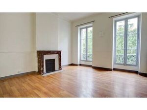 Location appartement 3 pièces 80 m² à Marseille 2 (13002)