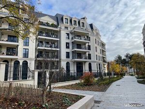 T2 au pied Tram6 Division Leclerc