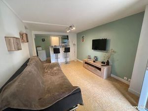 Loue T2 meublé avec terrasse et parking