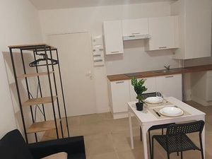 Studio meublé rénové à neuf