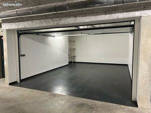 Grand garage double à louer Albertville