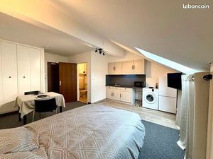 Studio rénové et entièrement meublé de 32 m2