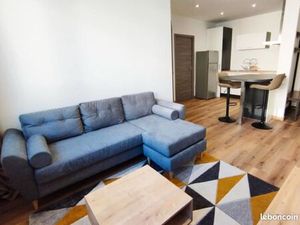 Appartement 2 pièces 40 m2 rénové et meublé