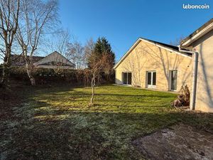 Maison rénovée 146 m² avec jardin à Houppeville