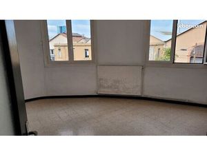 F.3 ... 58m2 libre ( canet 13014)