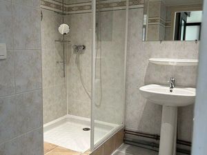 Studio rénové dispo de suite