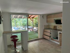Loue Rez de jardin 65 m2 meublé