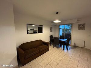 T2 plein centre d’Aix avec parking