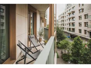 ANTWERPEN - Eénslaapkamer in recent gebouw met royaal terras