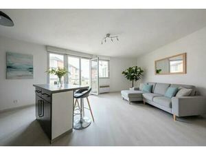 T2 lumineux 42 m²  dernier étage avec terrasse – La Vache