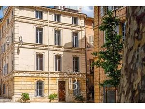 Maison de luxe de 10 chambres en vente à Aix-en-Provence  Provence-Alpes-Côte d'Azur