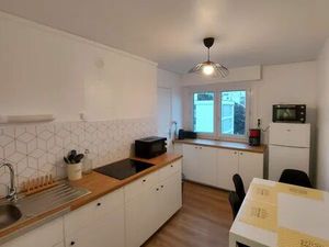 Location appartement 1 pièce 84 m² à Brest (29200)