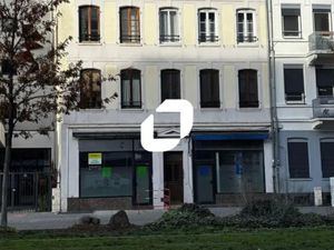 A VENDRE  BELLE VISIBILITE