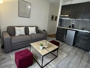 Location appartement 1 pièce 60 m² à Saint-Étienne (42000)