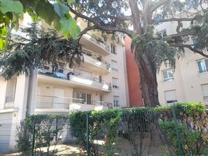 Location appartement 3 pièces 78 m² à Clermont-Ferrand (63000)