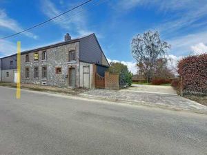 Maison 3 façades avec grand jardin