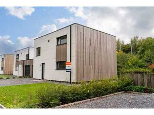 Maison neuve contemporaine