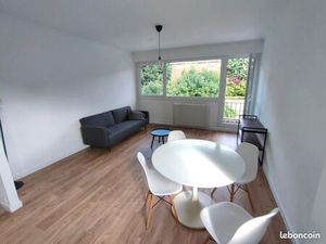 Appart 50m2 - tram St Maur - Lille - Limite Marcq en Baroeul