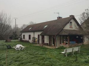 Longère rénovée 130 m² – Terrain 4 500 m² – Proche Lapalisse