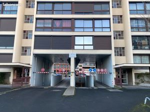 Place Parking sous-terrain