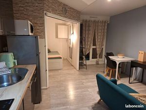 Grand Studio refait à neuf meublé