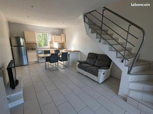 Beau T3 duplex  refait à neuf centre ville de Bourgoin