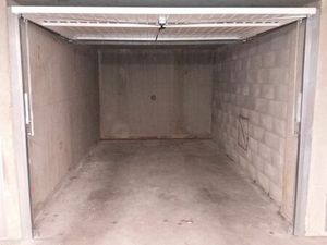Location box/garage sous-sol résidence sécurisée Vaise  proximité Valmy