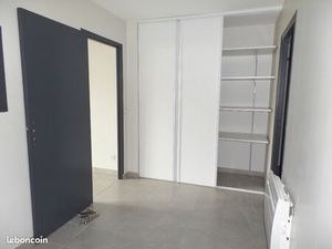 A louer t2 1 er étage - hyper centre de Bléré