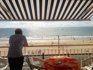 Charmant studio cabine vue panoramique sur la grande bleue