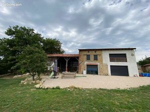 Maison de standing avec vue imprenable sur les Pyrénées