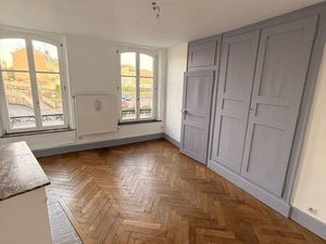 F2 rénové - accès Gare direct